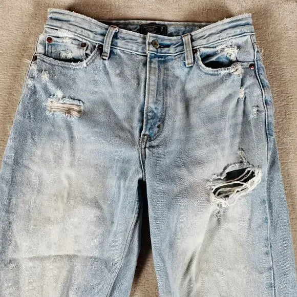 Abercrombie & Fitch Jeans Womens 28/6 Light Wash Blue Denim Distressed Mom Jean - Picture 2 of 12